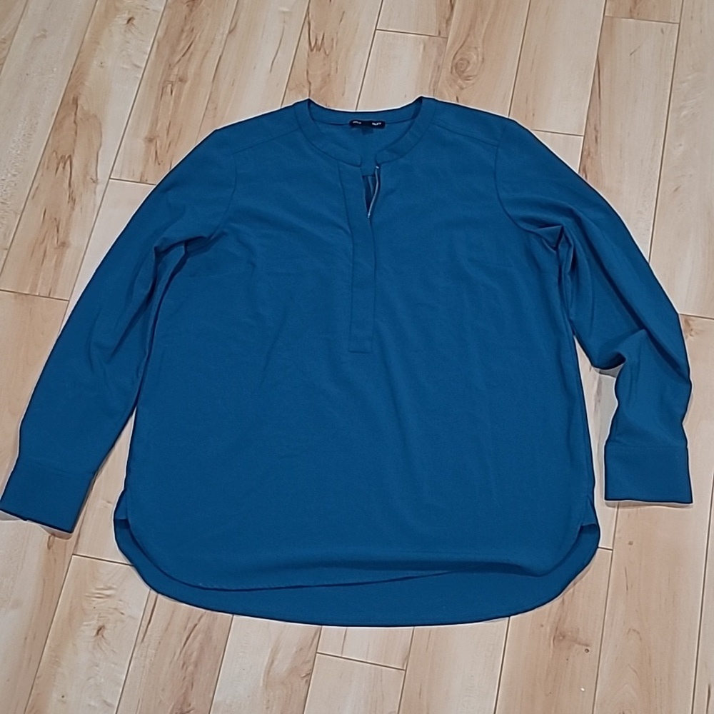 Hilary Radley women's XL shirt